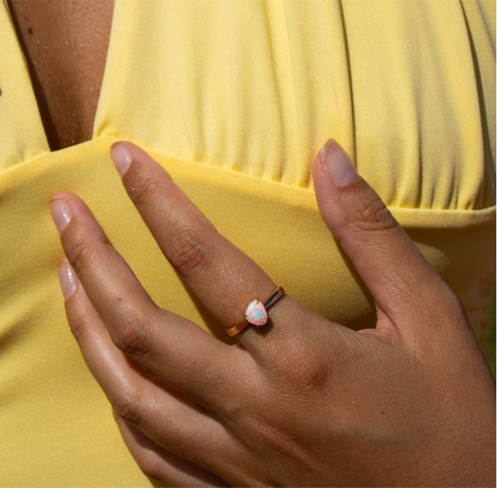 Cloud Shimmer Dreams 18K Gold Ring