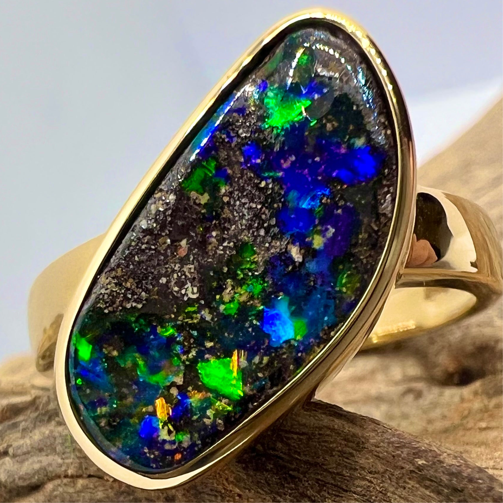 Confetti Joy 18K Gold Ring
