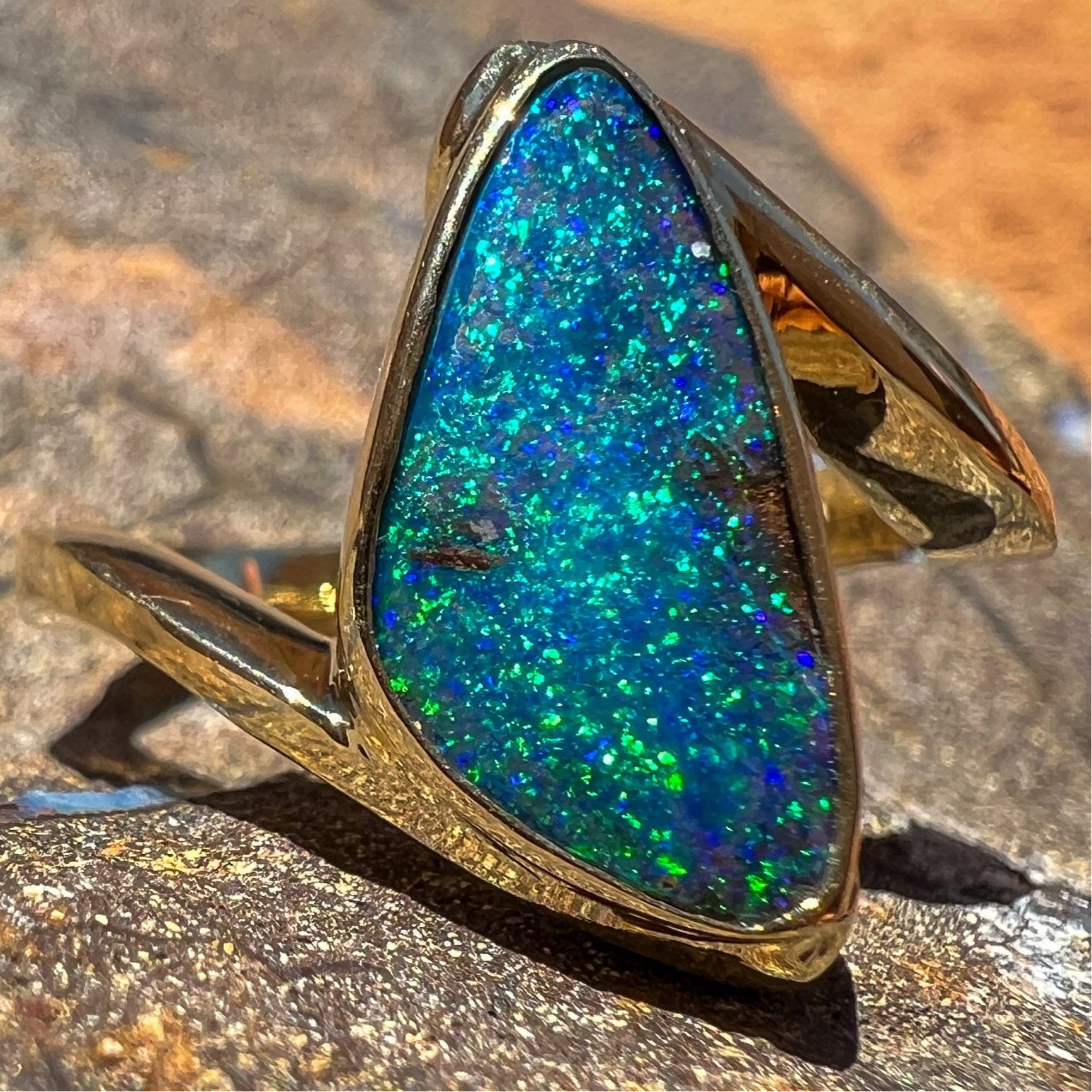 Starry Knight 18K Gold Ring