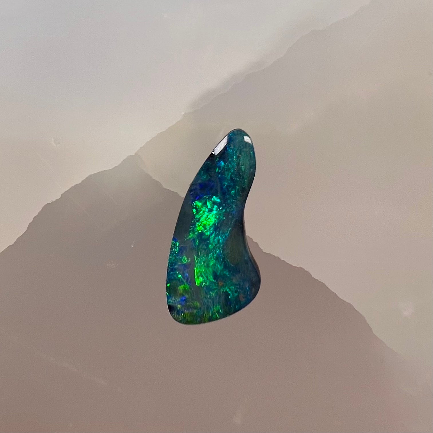 AUSTRALIAN BOULDER OPAL 3.10 CT
