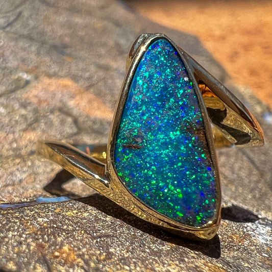 Starry Knight 18K Gold Ring