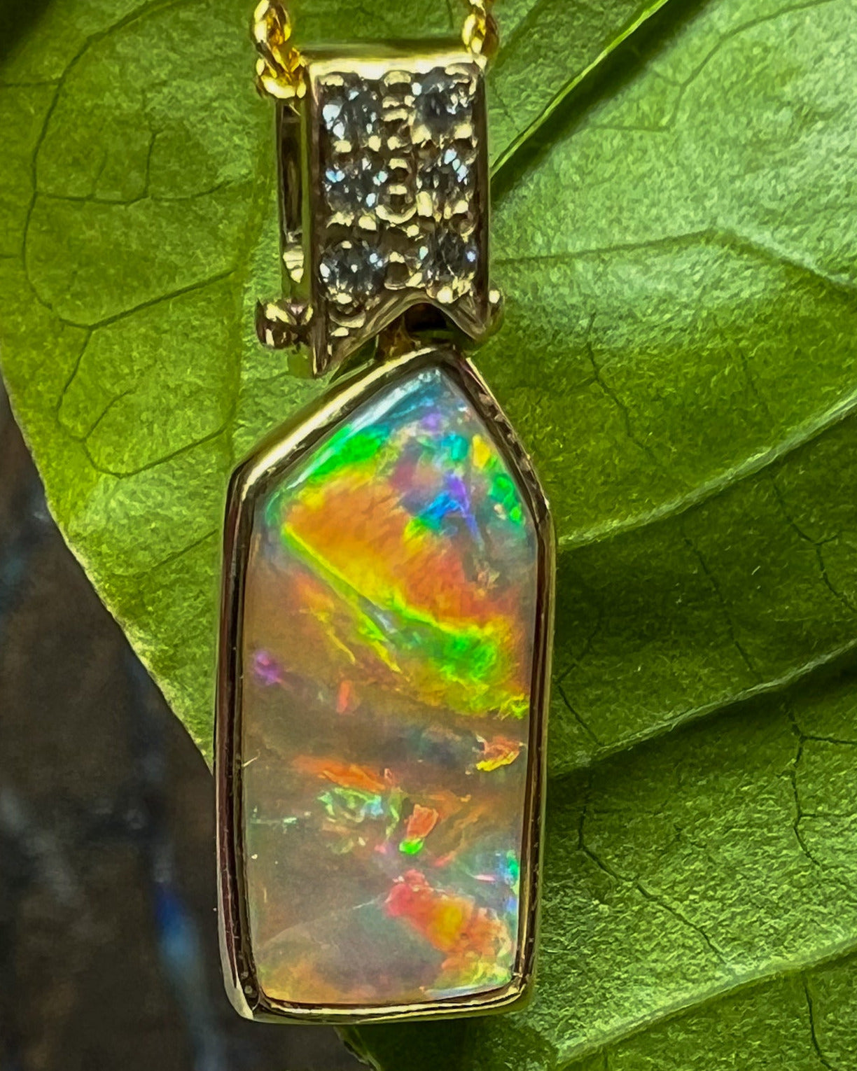 Fantasy From Eden 18K Gold Pendant