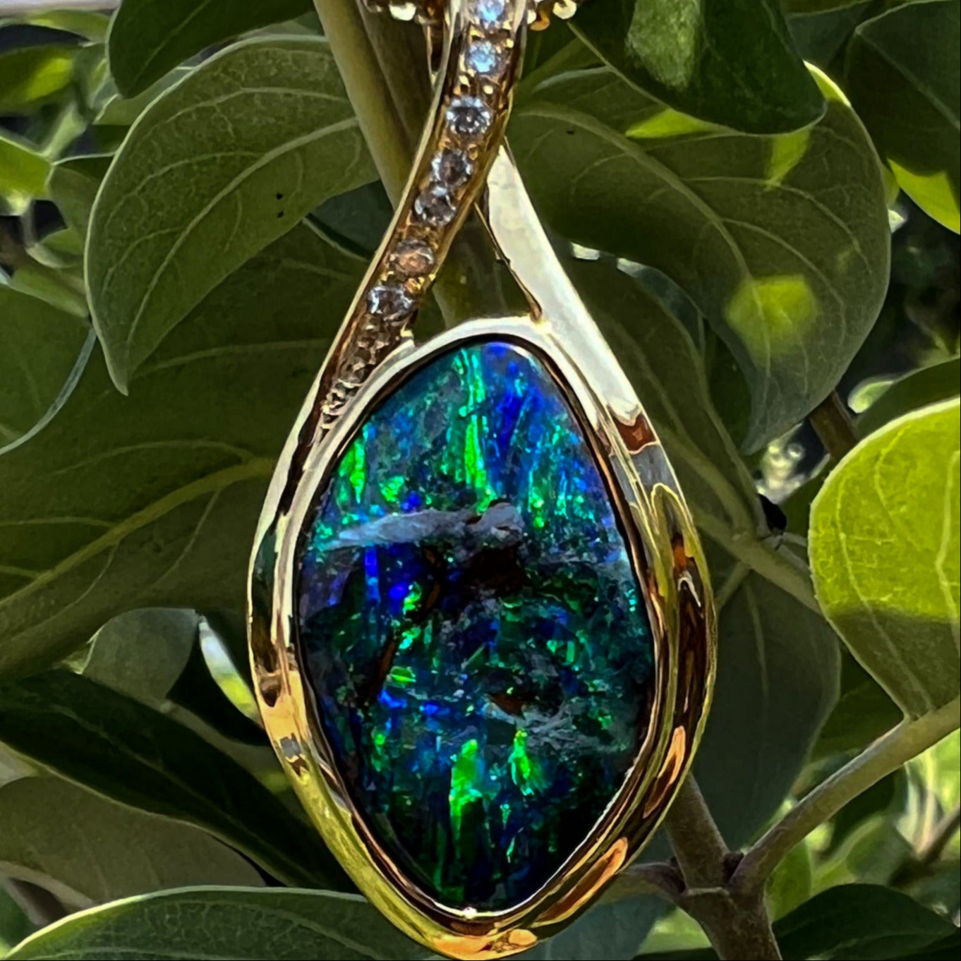Enchanted Forest 18K Gold Pendant
