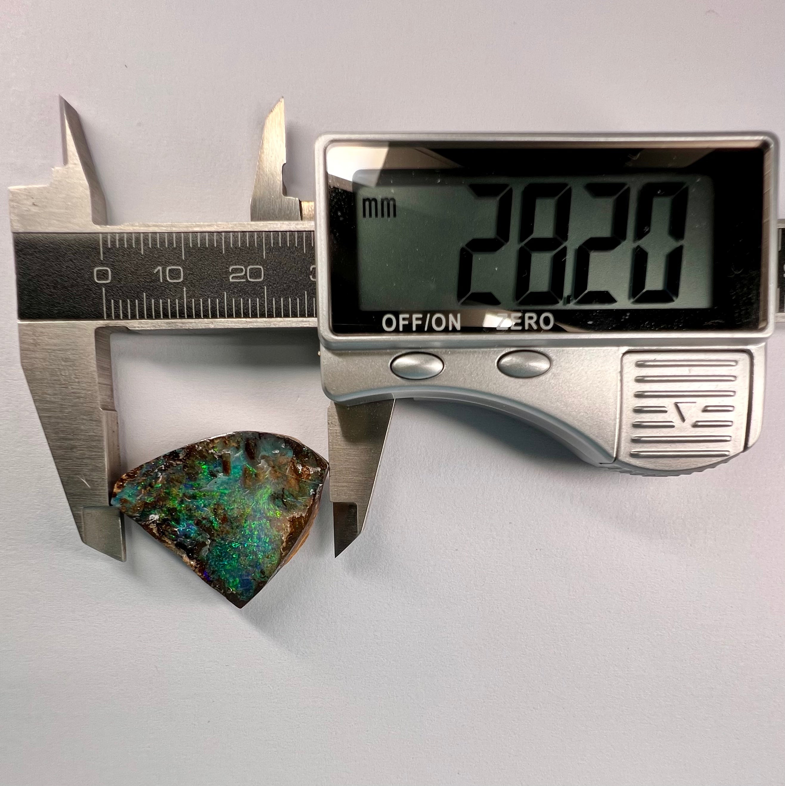 AUSTRALIAN BOULDER OPAL 23.20 CT SPECIMEN